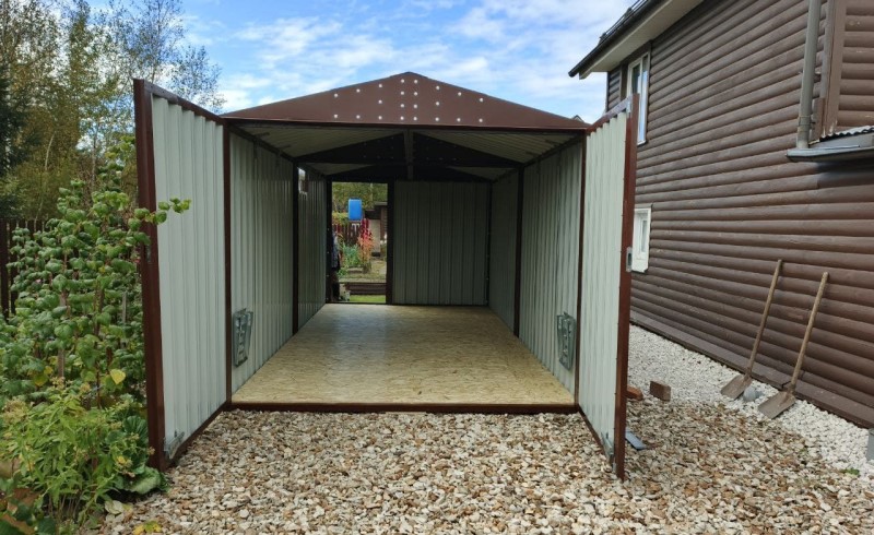 Быстровозводимый гараж СКОГГИ собирается и разбирается за пару часов