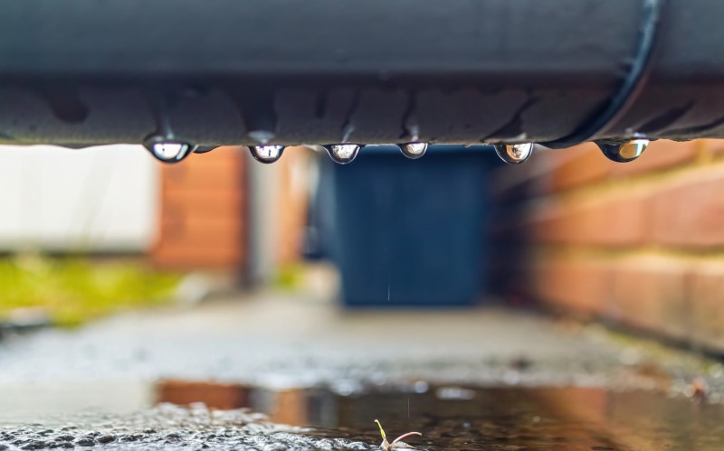 Эффективная ливневка начинается с дождеприемников &mdash; специальных емкостей, установленных под каждой водосточной трубой