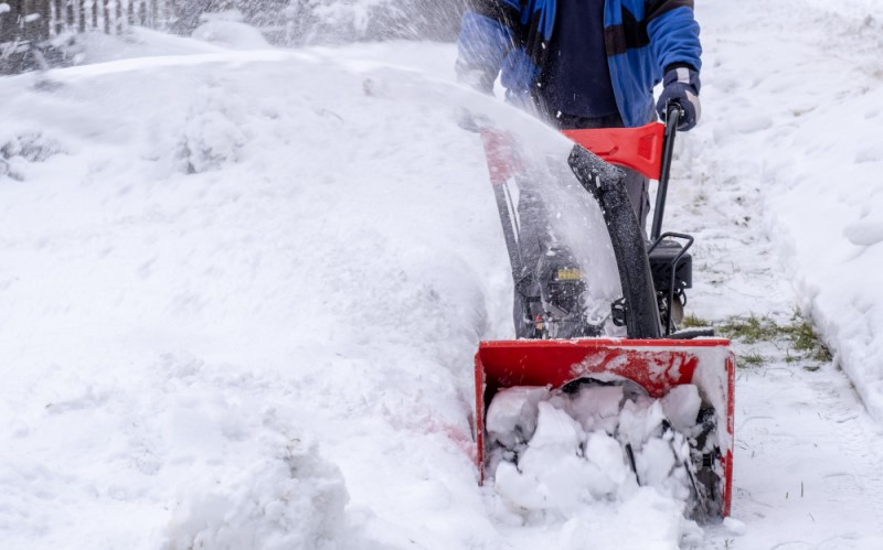 Правильное складирование техники летом не менее важно, чем уход во время активной эксплуатации