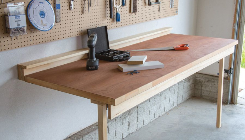 Пристенный откидной стол