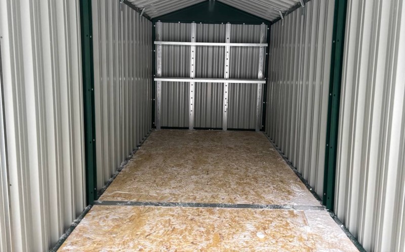 Грамотно смонтированный пол в металлическом хозблоке — это залог его долгой службы