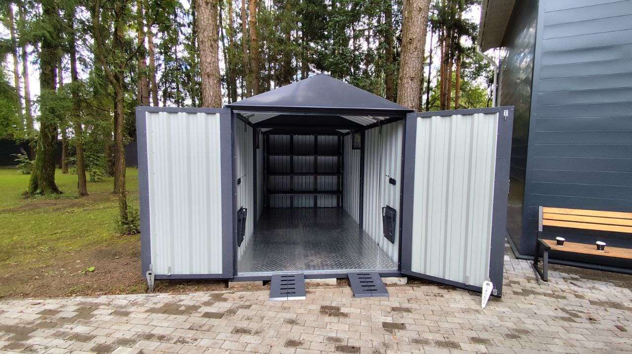 Гараж для квадроцикла в графитовом цвете в дер. Шевелкино, г.о. Щелково, МО Гараж для квадроцикла в графитовом цвете в дер. Шевелкино, г.о. Щелково, МО