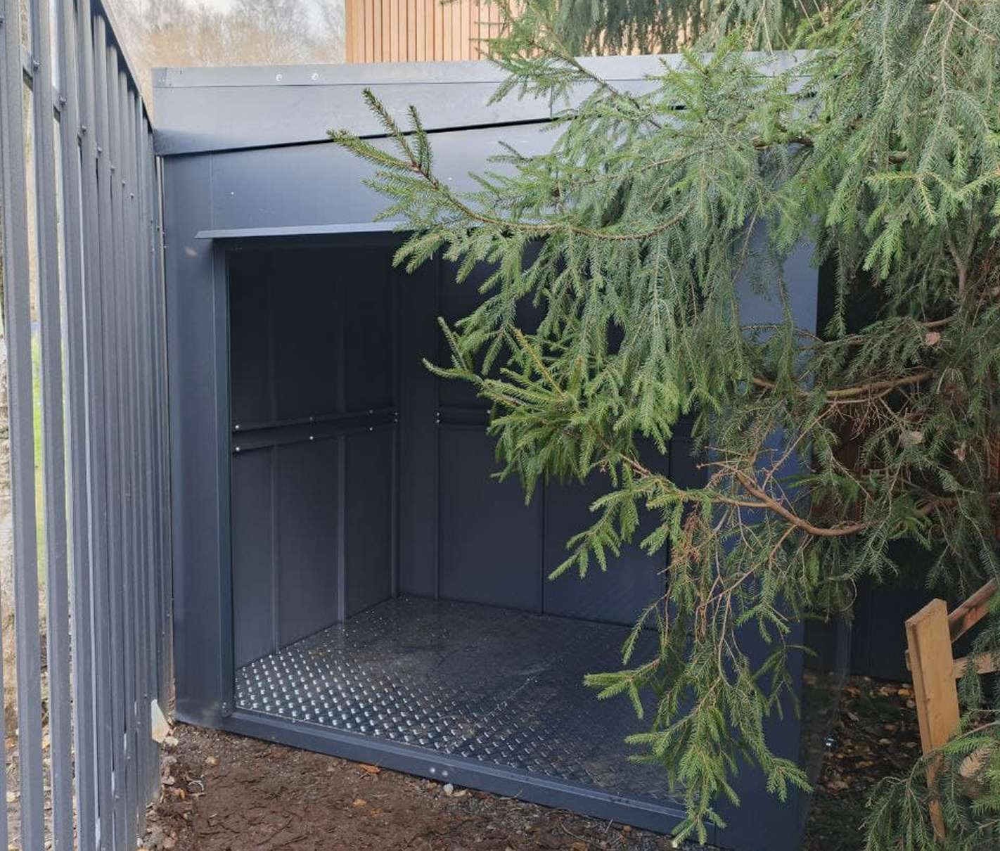 Премиум хозблок для садовой мебели в графитовом цвете в дер. Сколково, Одинцовский р-н, МО