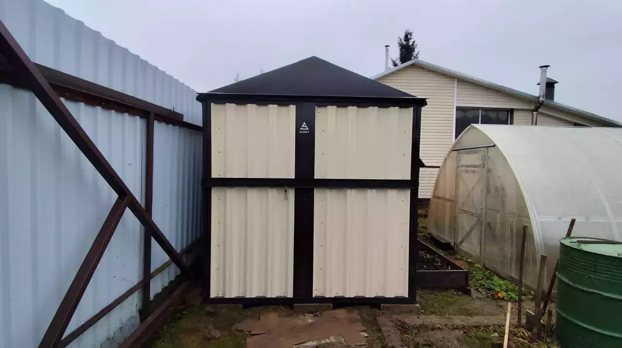 Хозблок для мототехники в комбинированной расцветке в дер. Хлыново, Раменский р-н, МО