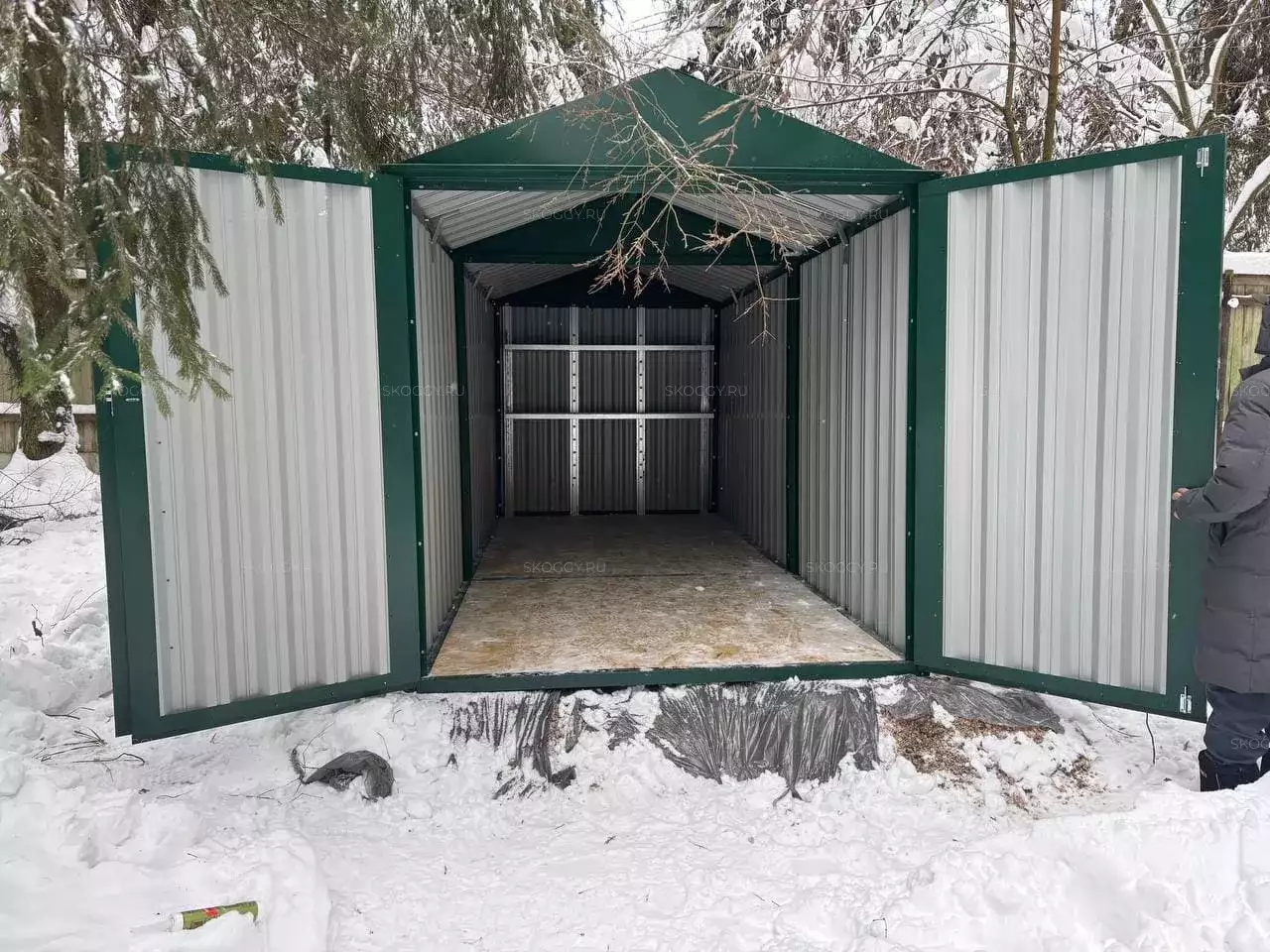 Хозблок для хозяйственных вещей в зеленом цвете в дер. Сбоево, Дмитровский г.о, МО