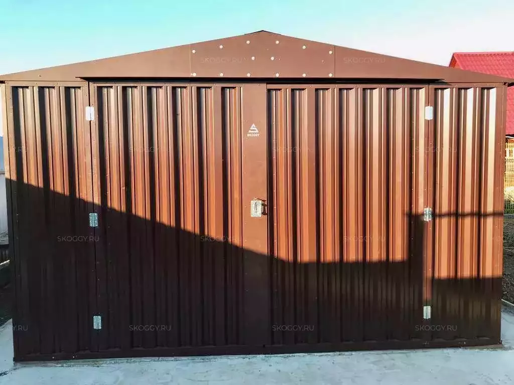 Большой гараж с увеличенной высотой в шоколадном цвете в с. Артюшкино, Сенгилеевский р-н, Ульяновская область