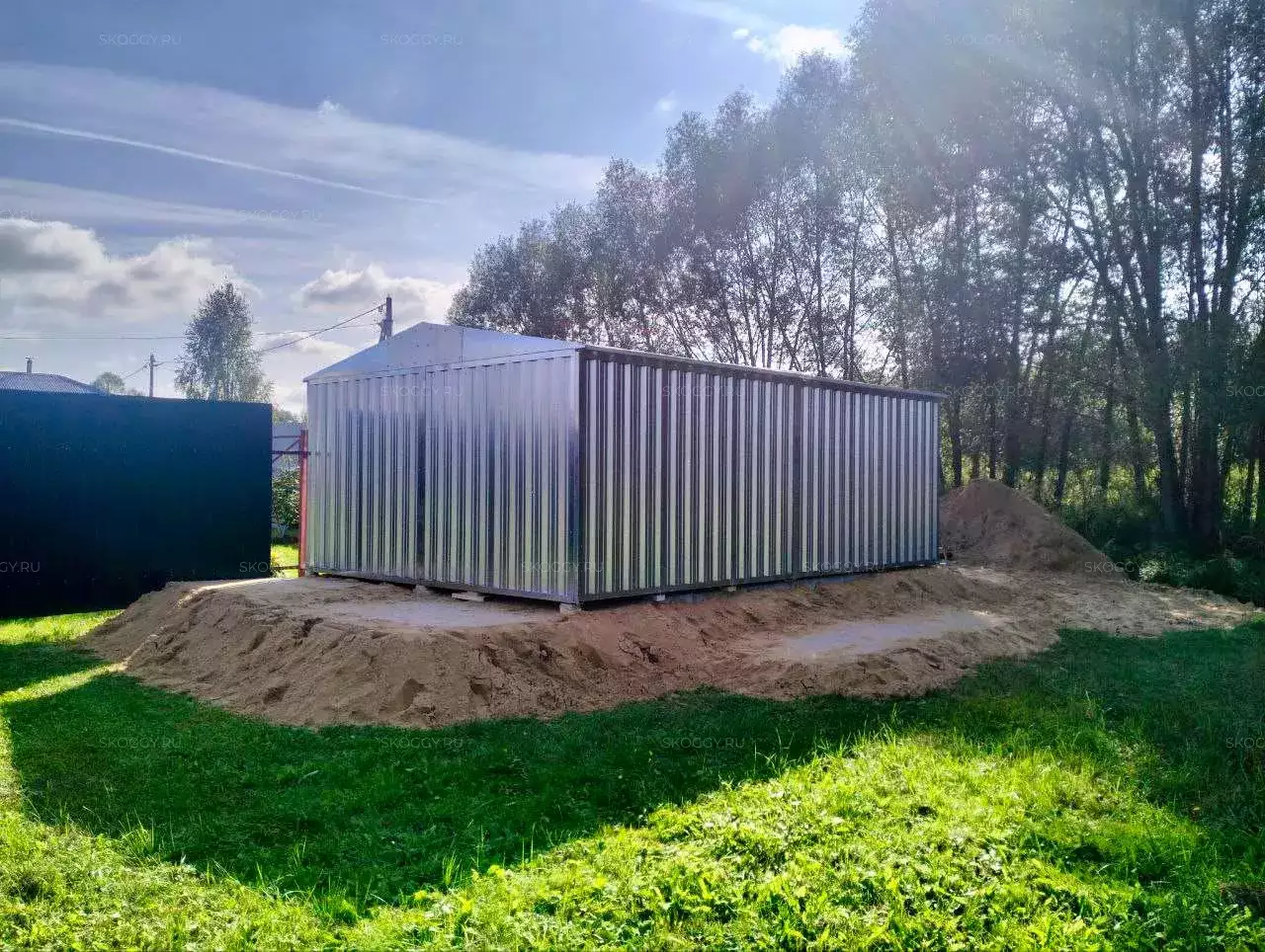 Большой вместительный контейнер в цинковом цвете в дер. Смыково, Судогодский р-н, Владимирская область