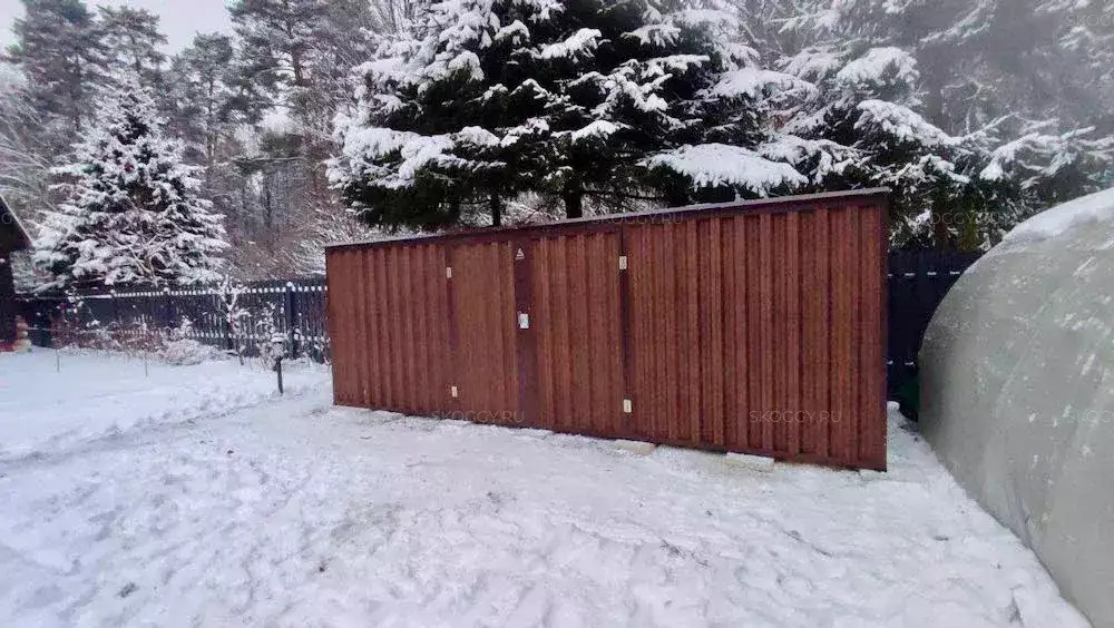 Хозблок для хранения в расцветке "под дерево" на участок в Акуловский гидроузел, Мытищинский р-н, МО