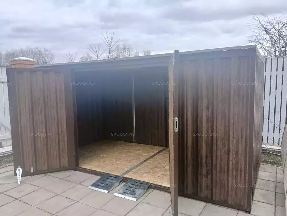 Хозблок для хранения газонокосилки в расцветке "под дерево" в загородный комплекс Московское море, Конаковский м.о., Тверская область