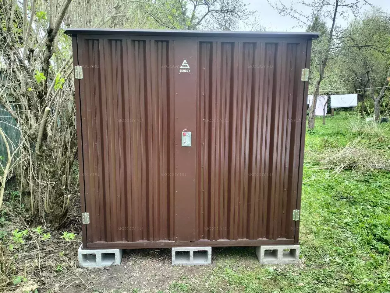 Хозблок для спортивного инвентаря и квадроцикла в шоколадно-коричневом цвете в с. Ромашково, Одинцовский р-н, МО