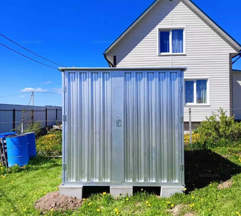 Хозблок для садового инвентаря в цинковом цвете в дер. Козицино, Сергиево-Посадский р-н, МО