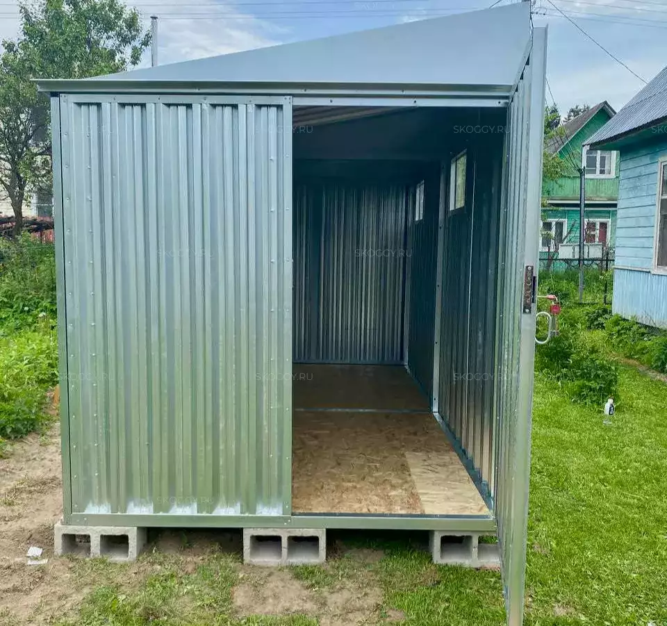 Хозблок для газонокосилки и инвентаря в цинковом цвете в дер. Троица, пос. Вороновское, г. Москва