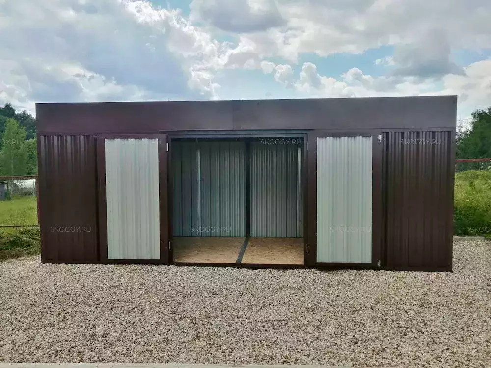 Хозблок для хозяйственных принадлежностей в шоколадном цвете в дер. Андреевское, пос. Некрасово, Тарусский р-н, Калужская обл.