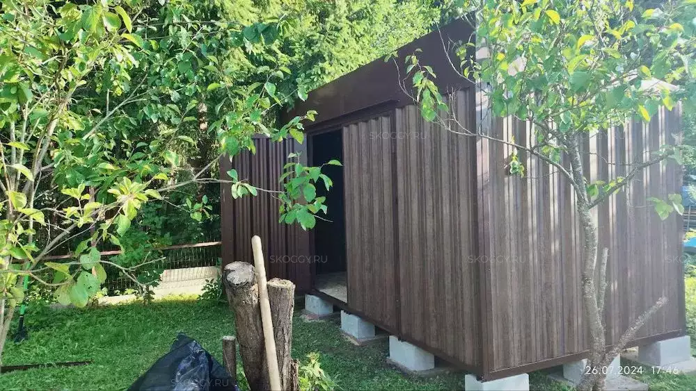 Хозблок для вещей в комбинированной расцветке в дер. Ляхово, Одинцовский р-н, МО