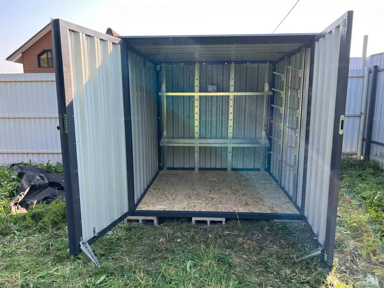 Компактный хозблок для инвентаря в графитовом цвете в дер. Дулепово, г. Солнечногорск, МО