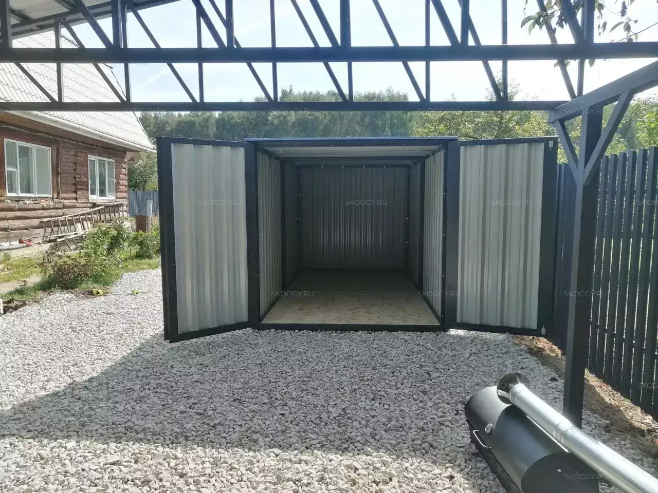 Хозблок для техники и велосипедов в графитовом цвете в пос. Сертякино, г. Подольск, МО