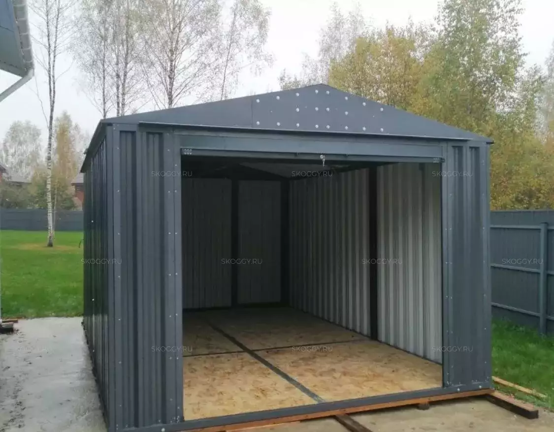 Гараж для газонокосилки и квадроцикла в графитовом цвете в дер. Соснино, Волоколамский г.о., МО