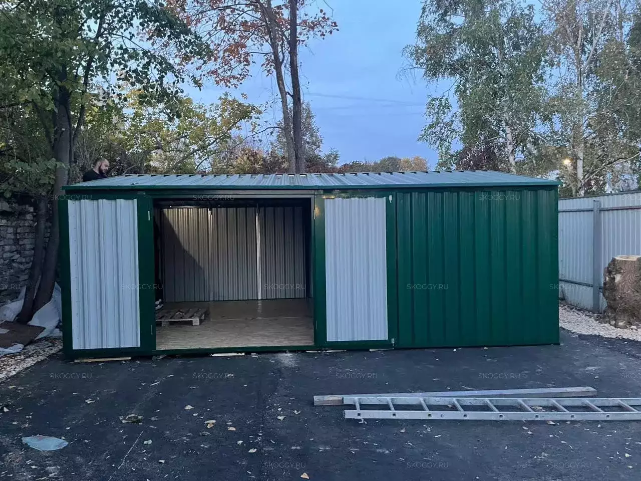 Вместительный хозблок для хозяйственных вещей в зеленом цвете в г. Арзамас, Нижегородская обл.