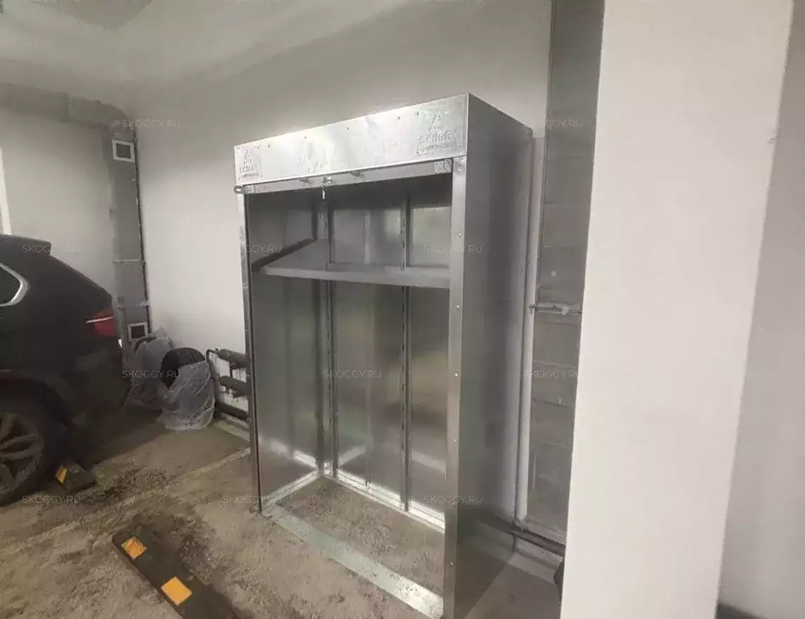 Шкаф в паркинг для хранения шин и хозяйственных вещей в г. Москва