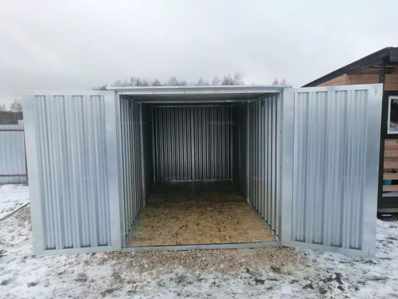 Хозблок для хранения вещей в цинковом цвете в дер. Власовская, м.о. Егорьевск, МО