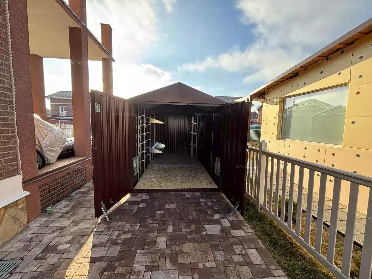 Хозблок для садовой техники и хозяйственных принадлежностей в расцветке "под дерево" в дер. Крюково, г.о. Мытищи, МО