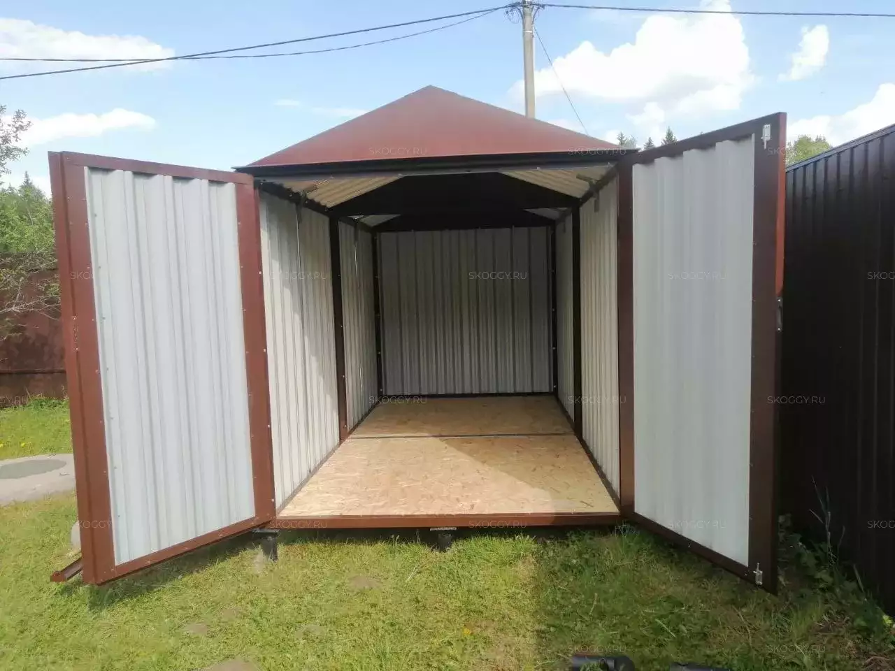 Хозблок для садового инвентаря и личных вещей в шоколадном цвете в дер. Лужки, Наро-Фоминский г.о, МО