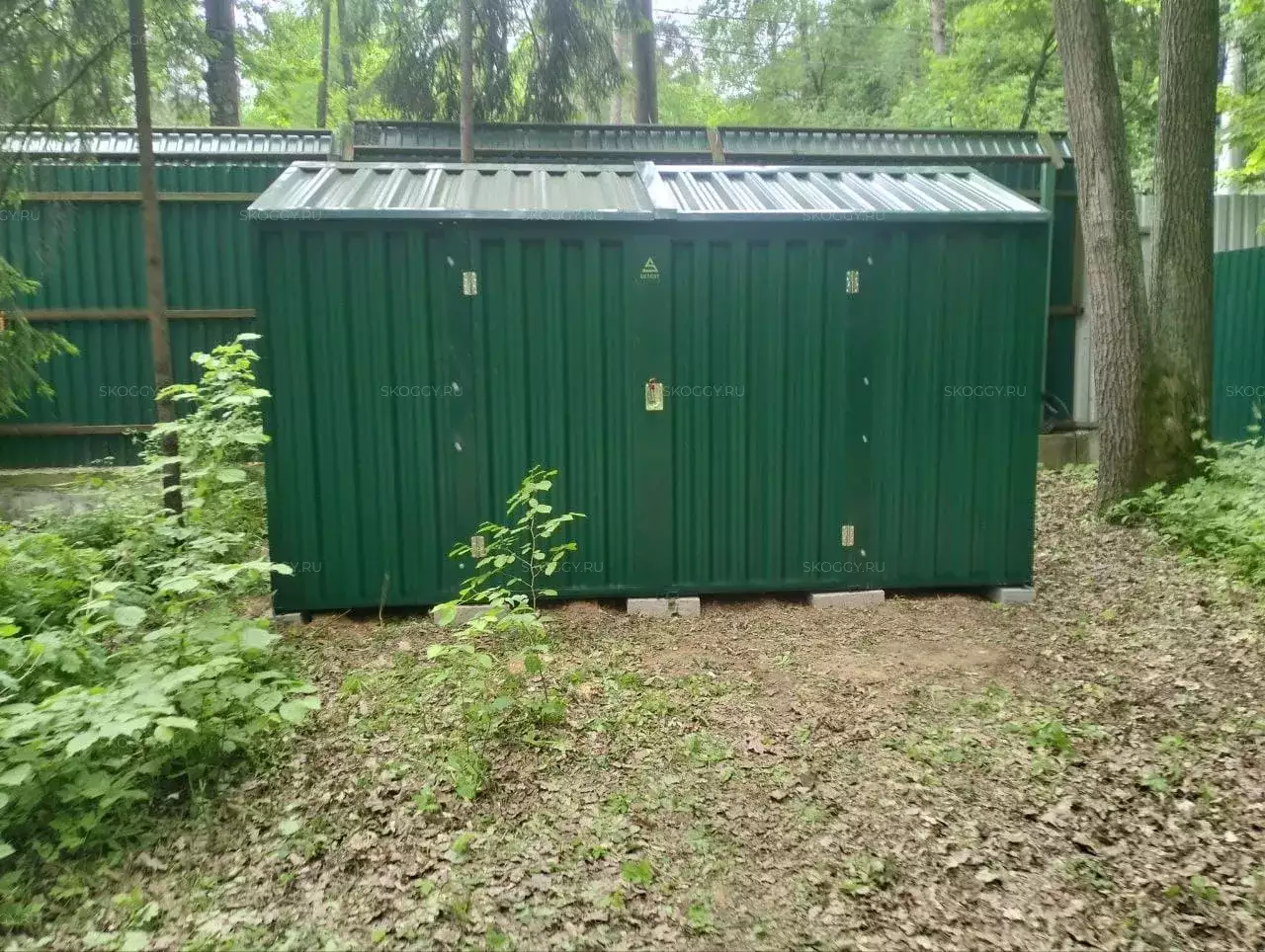 Яркий хозблок для хозяйственных вещей в зеленом цвете в с. Иславское, Одинцовский р-н, МО