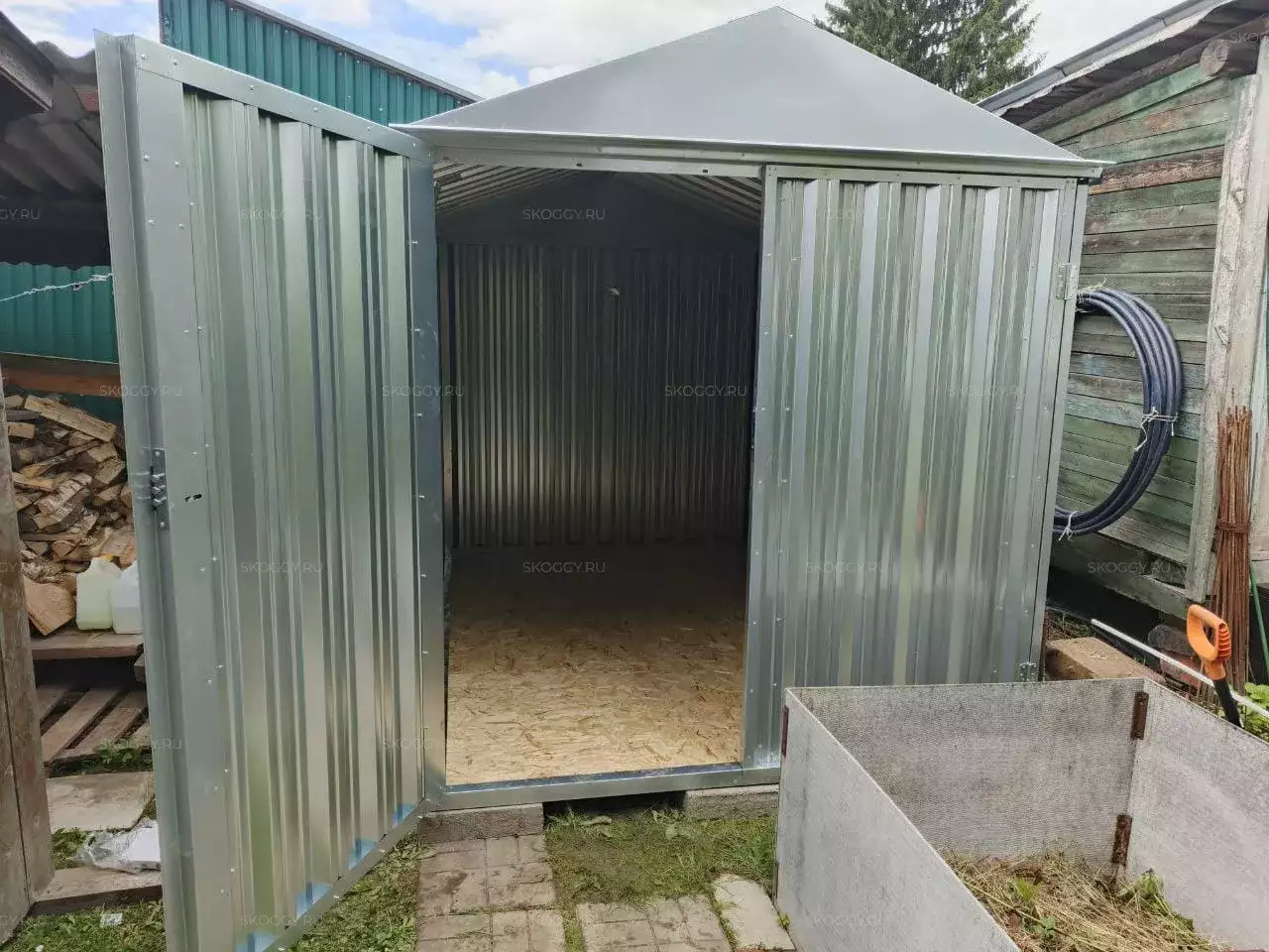 Хозблок для хозяйственных вещей в цинковом цвете в с. Игнатьево, Раменский р-н, МО