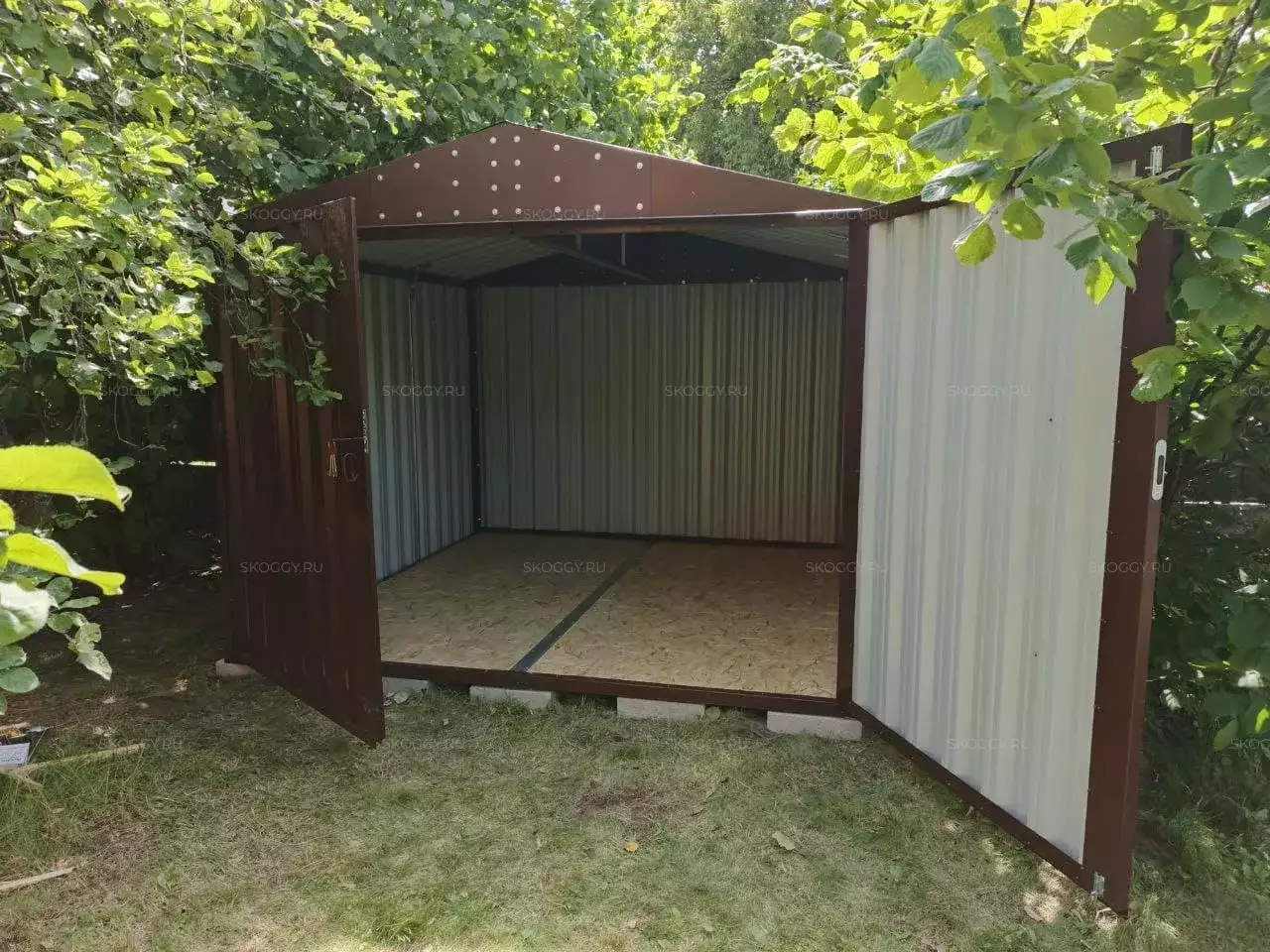 Хозблок для вещей в шоколадном цвете в пос. Быково, Раменский г.о, МО