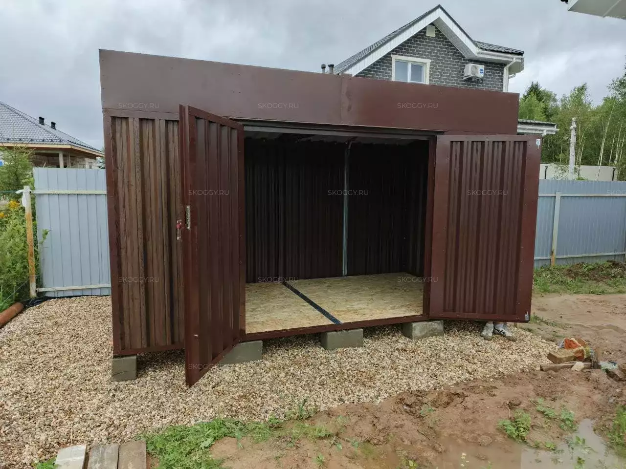 Хозблок для садового инвентаря в расцветке "под дерево" в дер. Бабаиха, Дмитровский г.о, МО