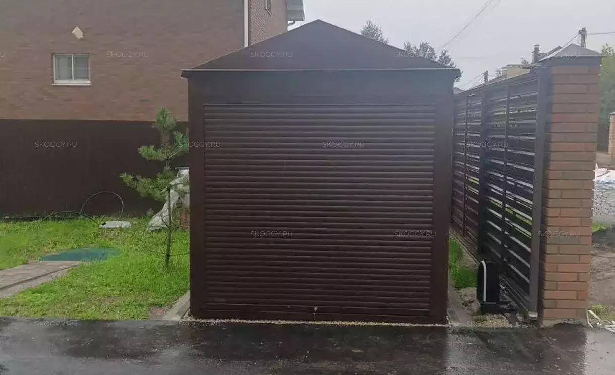 Хозблок для садового инвентаря в шоколадном цвете в пос. Петровский, Тульская обл.