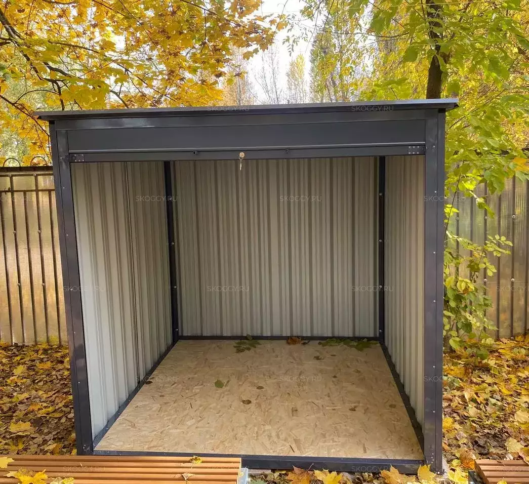 Хозблок для спортивного инвентаря и игрушек в графитовом цвете на территорию частной школы в г. Москва