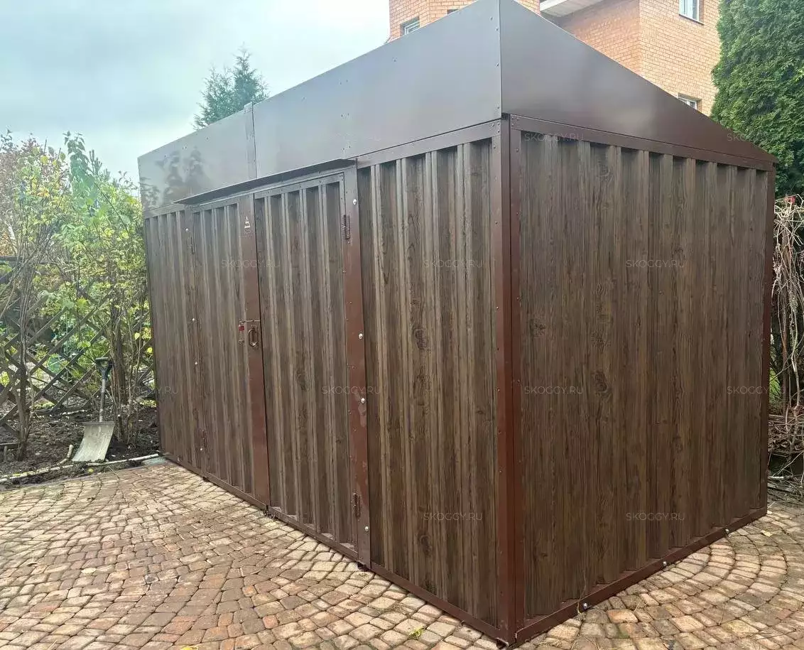 Хозблок для садовой техники и инвентаря в расцветке "под дерево" в дер. Чегодаево, Краснопахорский р-н, Троицкий адм.окр, г. Москва