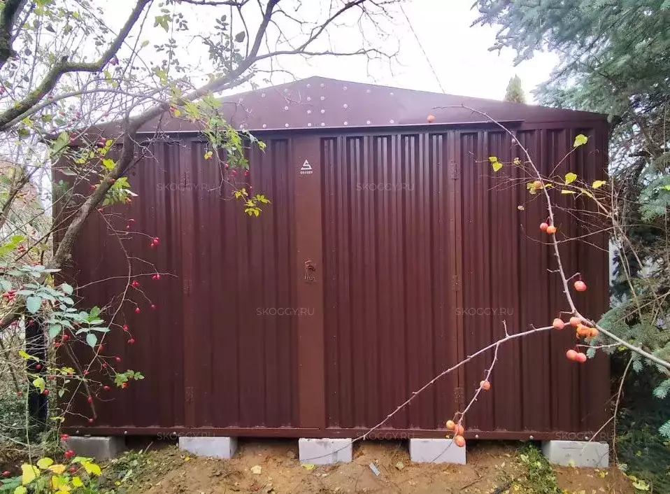 Хозблок для садовой техники и инвентаря в шоколадном цвете в дер. Кошерово, Раменский р-н, МО