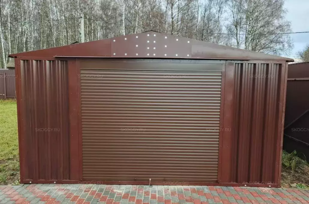 Автомобильный гараж в шоколадном цвете в СНТ Раздолье-3, г.о. Ступино, МО