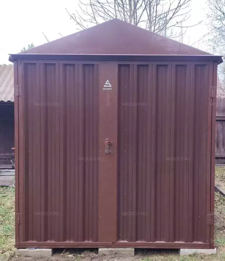 Хозблок для мини трактора в шоколадном цвете в дер. Острово, Орехово-Зуевский р-н, МО