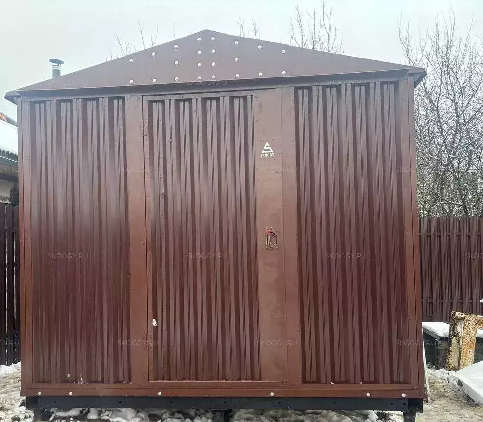 Хозблок для велосипедов, инструментов и автомобильных шин в шоколадном цвете в дер. Постниково, Новомосковский адм.окр, МО