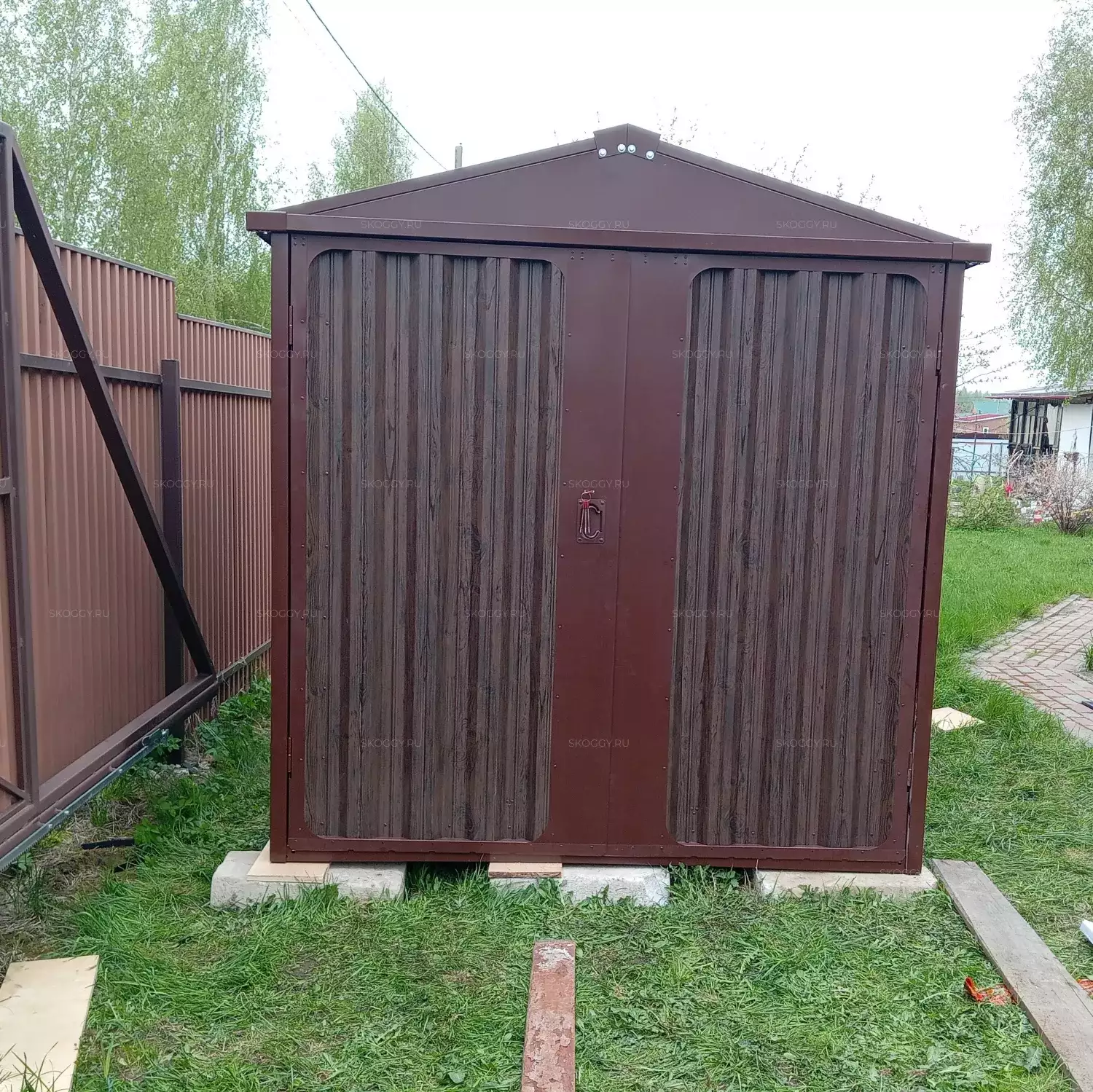 Функциональный хозблок для дачи: от выбора до установки