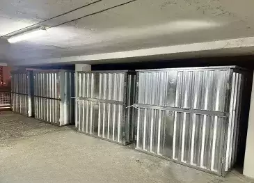 10 боксов для хранения различных вещей на парковке в цинковом цвете в г. Москва 10 боксов для хранения различных вещей на парковке в цинковом цвете в г. Москва