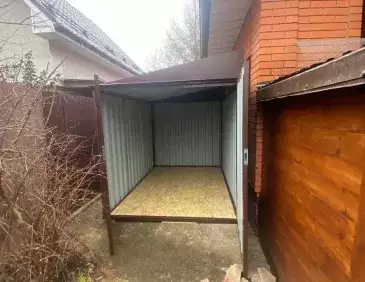 Хозблок для садового инвентаря в шоколадном цвете в пос. Валуево, Филимонковский р-н, Новомосковский адм.окр, г. Москва