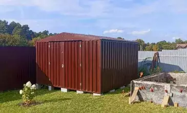 Широкий хозблок для стройматериалов и садовой техники в с. Вороново, пос. Вороновское, г. Москва 