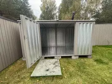 Хозблок для садовой техники и инвентаря в каменно-сером цвете в дер. Крюково, Одинцовский р-н, МО