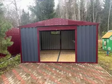 Хозблок для садовой техники и шин в комбинированной расцветке в СТ Луч, Гагаринский мун.окр, Смоленская обл.