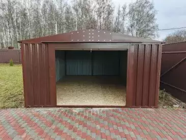 Автомобильный гараж в шоколадном цвете в СНТ Раздолье-3, г.о. Ступино, МО