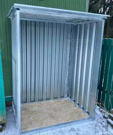 Дровница для хранения дров в цинковом цвете в дер. Талицы, г.о. Истра, МО