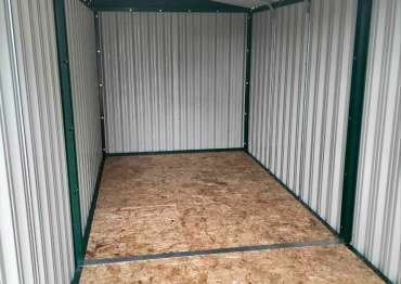 Роскошный хозблок для хранения садового инвентаря в зеленом цвете в дер. Глазово, Тверская область  Роскошный хозблок для хранения садового инвентаря в зеленом цвете в дер. Глазово, Тверская область