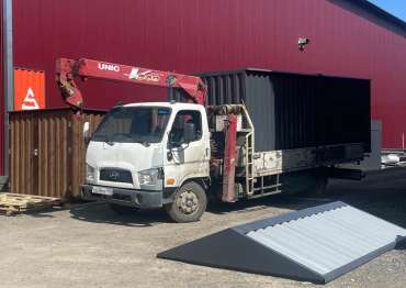 Прочный контейнер для хранения садовой техники в графитовом цвете в дер. Дерново, Можаский р-н, МО Прочный контейнер для хранения садовой техники в графитовом цвете в дер. Дерново, Можаский р-н, МО