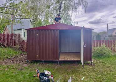 Качественный гараж для хранения садового инвентаря в двойной расцветке в дер. Девяткино, Ступинский р-н, МО Качественный гараж для хранения садового инвентаря в двойной расцветке в дер. Девяткино, Ступинский р-н, МО