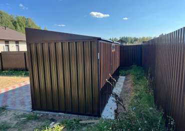 Надёжный хозблок для хранения вещей и велосипедов в дер. Курилово, г.о. Солнечногорск, МО Надёжный хозблок для хранения вещей и велосипедов в дер. Курилово, г.о. Солнечногорск, МО