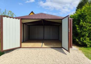 Многофункциональный гараж с распашными воротами для хранения снегоходов в дер. Глинное, Сычевский м.о, Смоленская обл. Многофункциональный гараж с распашными воротами для хранения снегоходов в дер. Глинное, Сычевский м.о, Смоленская обл.